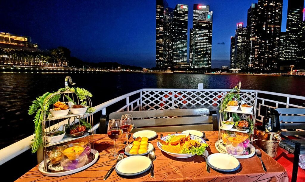 dinner cruise singapore river